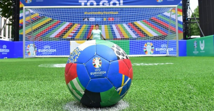 Những lợi ích khi tham gia cộng đồng nhận định bóng đá đa chiều tại Xoilac TV